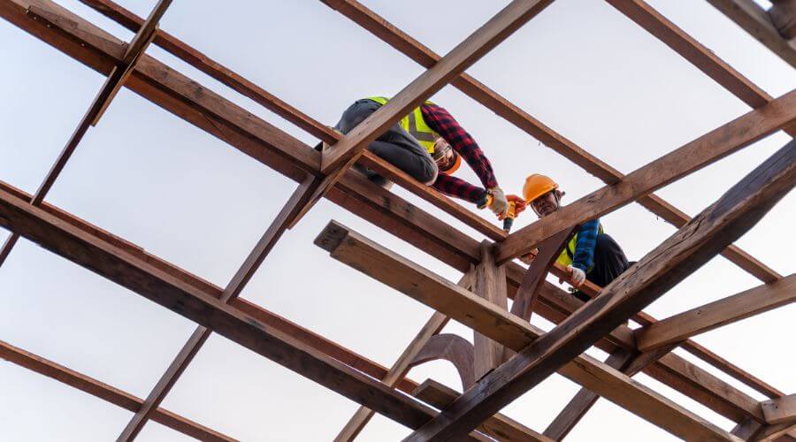 Professional residential roofers in Auxvasse, MO